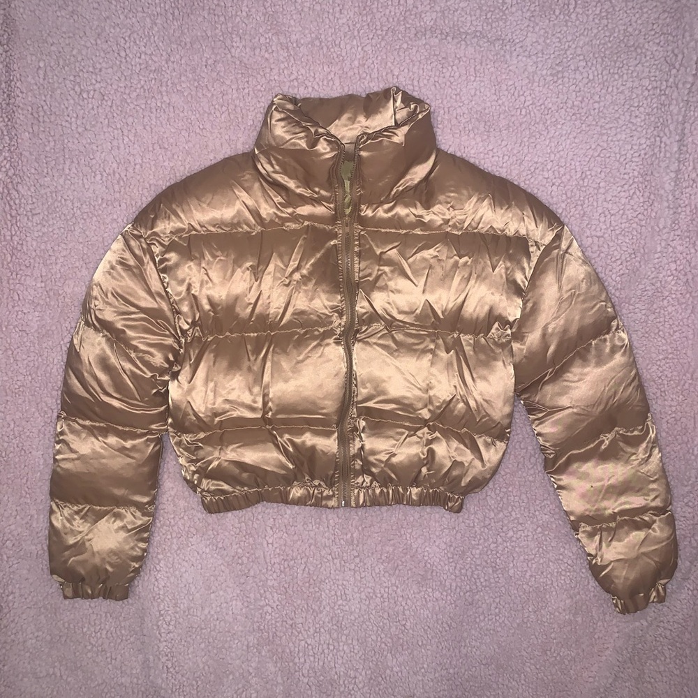 NEW Size Small- Cropped Metallic Puffer Jacket - Beige/Gold